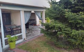 Elaiones House